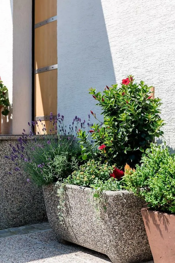 לובליאנה Rozna Dolina Apartment 0*,  סלובניה