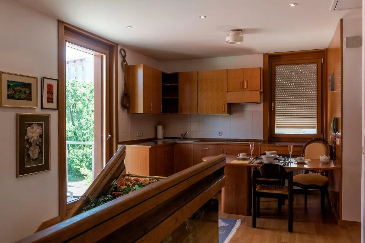 לובליאנה Rozna Dolina Apartment סלובניה